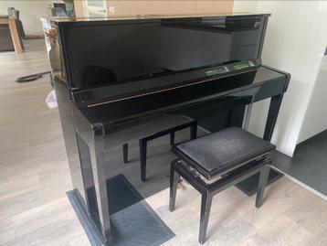 Piano Schimmel  black hoogglans 118 beschikbaar voor biedingen