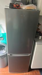Tomado koelkast, Witgoed en Apparatuur, Koelkasten en IJskasten, Ophalen of Verzenden, 45 tot 60 cm, Met vriesvak, Minder dan 75 liter