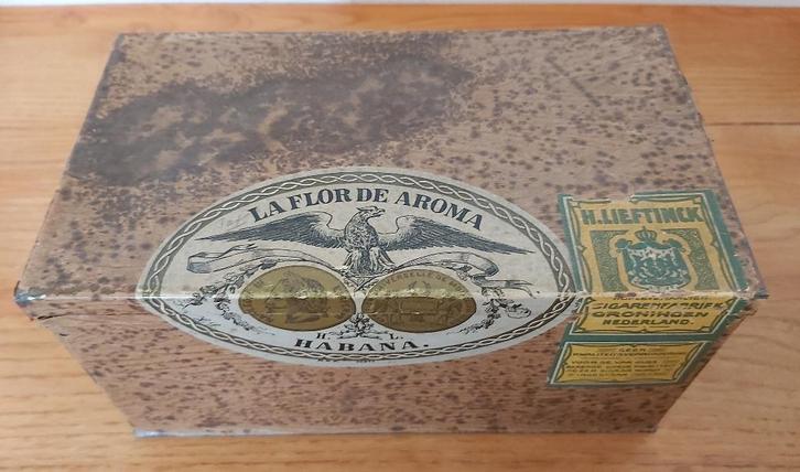 SIGARENDOOS BLIK LIEFTINCK GRONINGEN, Verzamelen, Rookartikelen, Aanstekers en Luciferdoosjes, Gebruikt, Tabaksdoos of Verpakking