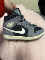 Mooie jordans maat 38, Ophalen of Verzenden, Nieuw, Zwart, Sneakers of Gympen