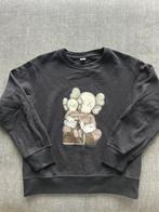 KAWS x Uniqlo trui / sweater kids mt 9-10 (134/140), Ophalen of Verzenden, Zo goed als nieuw, Trui of Vest