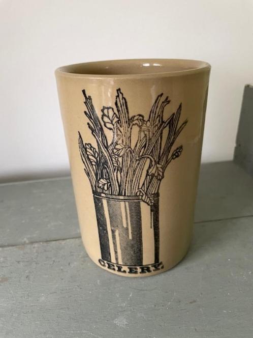 Aardewerk pot. Chesterfield Engeland. Celery / Selderij., Huis en Inrichting, Keuken | Servies, Zo goed als nieuw, Overige typen