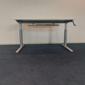 Gispen TM bureau met slinger en kabelgoot 140x80 cm, 88st - afbeelding 6