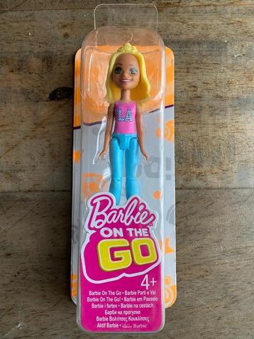 Barbie On The Go – Pop met Beweegbare Ledematen beschikbaar voor biedingen