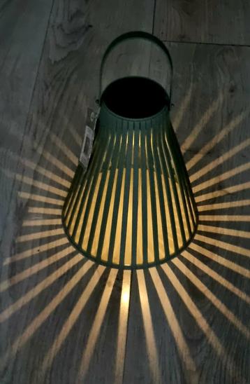 Solarlantaarn beschikbaar voor biedingen