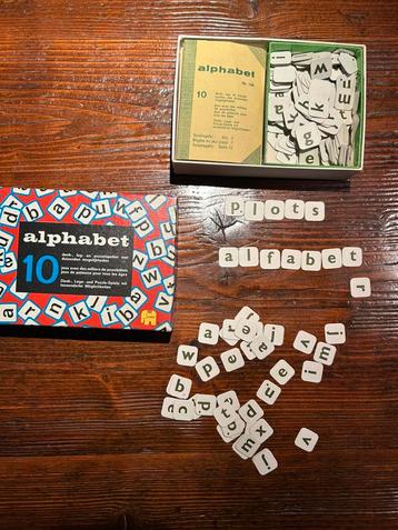Alphabet: denk- leg- en puzzelspellen met veel mogelijkheden beschikbaar voor biedingen