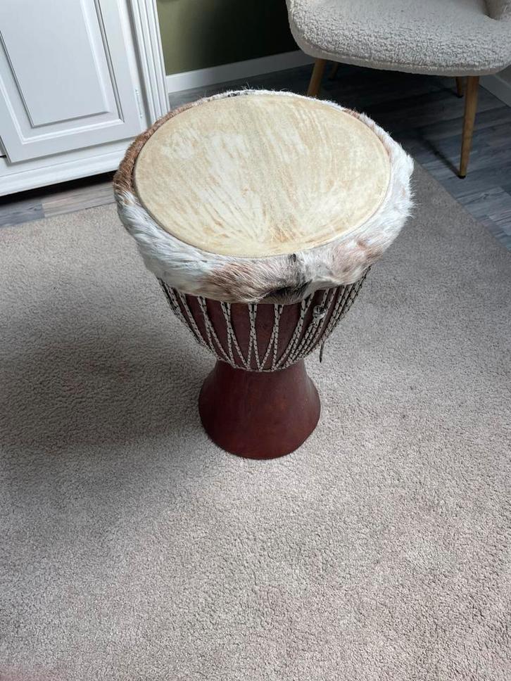 Afrikaanse Djembe handgemaakt ZGAN, Muziek en Instrumenten, Percussie, Zo goed als nieuw, Trommel, Ophalen