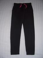 Hele mooie joggingsbroek trainingsbroek Osaga maat 140, Kinderen en Baby's, Kinderkleding | Maat 140, Meisje, Ophalen of Verzenden