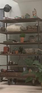Antieke houten metalen stellingkast, Ophalen, Zo goed als nieuw