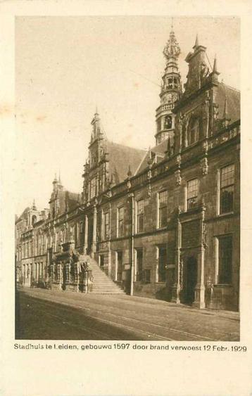 (300-135-031) Leiden Stadhuis beschikbaar voor biedingen