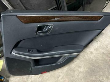Deurpaneel rechtsvoor Mercedes E-klasse Estate S212 (09-16) beschikbaar voor biedingen