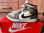 Nike Jordan 1 Mid (Dutch Green), Kleding | Heren, Schoenen, Verzenden, Gedragen, Overige kleuren