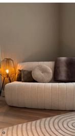 Mooie beige bank kwantum/ Loveseat, Huis en Inrichting, Ophalen, Minder dan 75 cm, Minder dan 150 cm, Stof