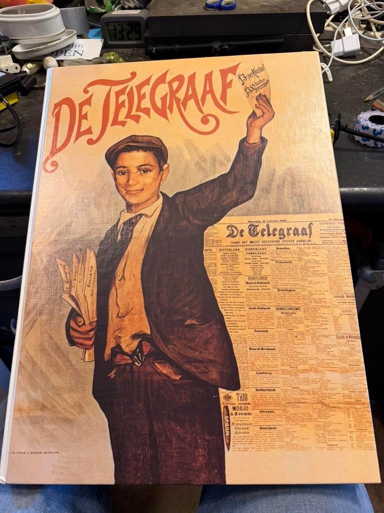 100 jaar de Telegraaf, Boeken, Tijdschriften en Kranten, Ophalen of Verzenden, Zo goed als nieuw