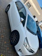 Toyota Verso editie 3 uit 2013, Auto's, 4 cilinders, Stoelverwarming, Wit, Handgeschakeld