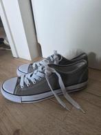 Gymp panther grijs zo goed als nieuw maat 41, Panther, Nieuw, Ophalen of Verzenden, Sneakers of Gympen