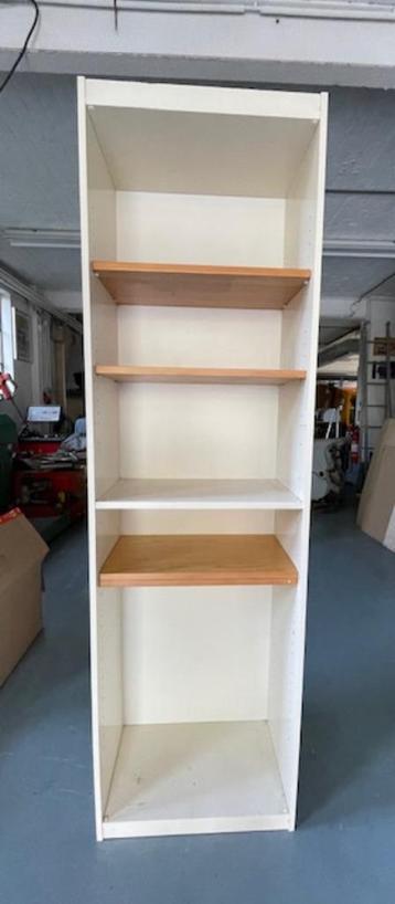 Ikea kast wit voorzien van 5 planken, gebruikt