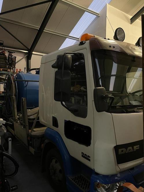 Nette DAF LF45 met Toilet Service Unit (ROM), Auto's, Vrachtwagens, Particulier, DAF, Diesel, Wit, Ophalen