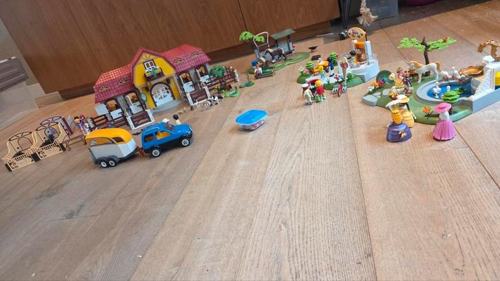 Playmobil paardenstal, trailer, poetsplaats, ijssalon, park, Kinderen en Baby's, Speelgoed | Playmobil, Zo goed als nieuw, Ophalen