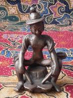 Trommelspeler mooi oud brons beeldje uit India 8,7 cm.
