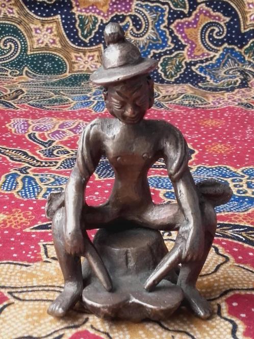Trommelspeler mooi oud brons beeldje uit India 8,7 cm., Antiek en Kunst, Kunst | Niet-Westerse kunst, Ophalen of Verzenden