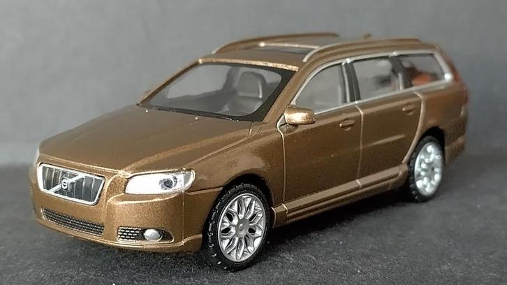 Volvo V70 2007 1:43 Rastar Pol, Hobby en Vrije tijd, Modelauto's | 1:43, Zo goed als nieuw, Ophalen of Verzenden