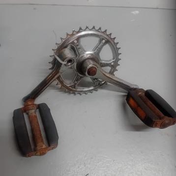 Fiets Crankstel met Pedalen - Oldtimer beschikbaar voor biedingen