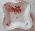 Bareuther vierkante schaal roze boeket bloemen relief rand, Antiek en Kunst, Ophalen of Verzenden
