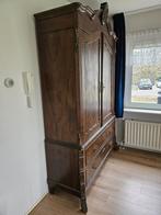 kersenhouten kast, Ophalen