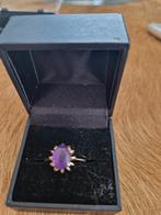 Gouden ring met amethist, Sieraden, Tassen en Uiterlijk, Ringen, 18 tot 19, Ophalen of Verzenden, Zo goed als nieuw, Dame