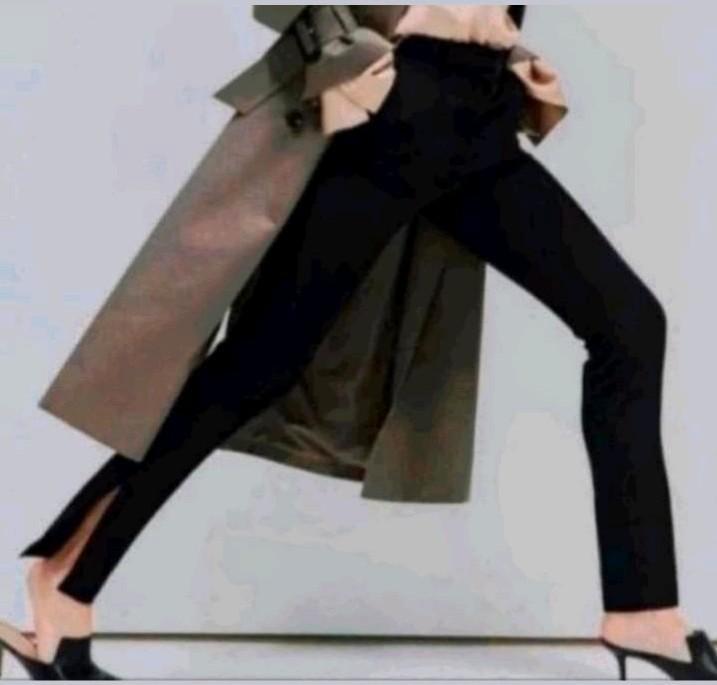 2 NIEUWE (dus ongedragen)zwarte pantalon met split, Kleding | Dames, Broeken en Pantalons, Nieuw, Maat 38/40 (M), Zwart, Lang