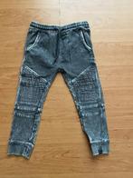 Grijs joggingbroek maat 98 merk Z8, Kinderen en Baby's, Kinderkleding | Maat 98, Broek, Gebruikt, Z8, Ophalen of Verzenden