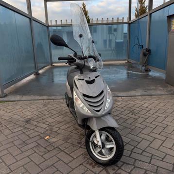 Piaggio Zip 50cc 4T Nardo Grey SP - Perfect Onderhouden! beschikbaar voor biedingen