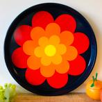 Retro Blikken Dienblad met Flower Power Bloem ‘70s England, Ophalen of Verzenden, Nieuw, Rond, Metaal