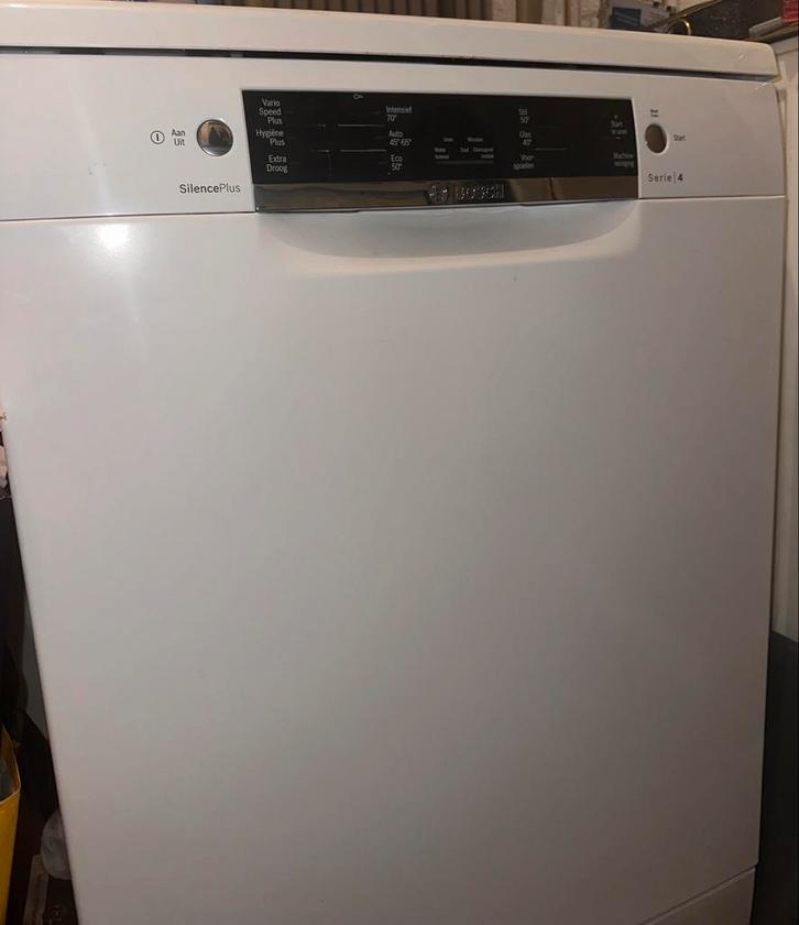 Bosch Serie 4 Vaatwasser - Zo goed als nieuw!, Witgoed en Apparatuur, Vaatwasmachines, Zo goed als nieuw, Vrijstaand, 85 tot 90 cm