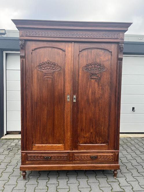 Franse Eiken kleding linnen buffet servies kast vintage leg, Huis en Inrichting, Kasten | Overige, Zo goed als nieuw, Ophalen