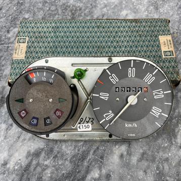 VW Bay Bus Snelheidsmeter Brandstofmeter 74-75 cluster beschikbaar voor biedingen