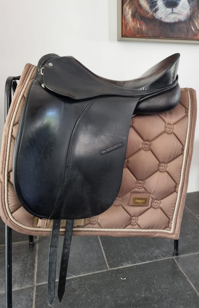 Dressuur zadel, Dieren en Toebehoren, Paarden en Pony's | Zadels, Ophalen