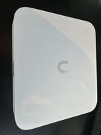 Unifi Cloud Gateway Ultra + u6+ accespoint, Computers en Software, Routers en Modems, Ophalen of Verzenden, Zo goed als nieuw