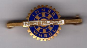 Inner Wheel Nederland email op koper broche ( D_241 ) beschikbaar voor biedingen