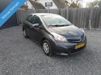 Toyota Yaris 1.0 VVT-i Aspiration 1e Eigenaar, Nap, APK, Origineel Nederlands, Te koop, Zilver of Grijs, 5 stoelen