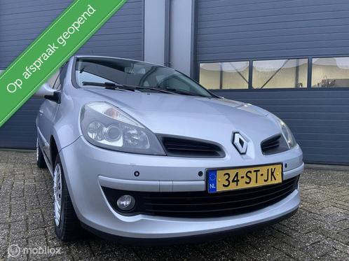 Renault Clio 1.6-16V Luxe Initiale Automaat Uitvoering, Auto's, Renault, Bedrijf, Te koop, Clio, ABS, Airbags, Airconditioning