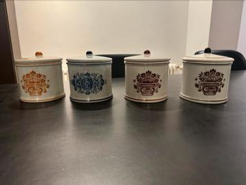 Delfts apothekers potten antiek 4 stuks beschikbaar voor biedingen