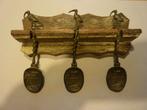 antieke houten decoratie met tinnen lepels, Ophalen of Verzenden