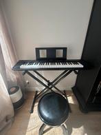 Yamaha Piaggero NP-12 keyboard + standaard & krukje, Muziek en Instrumenten, Keyboards, Ophalen, Zo goed als nieuw, 61 toetsen