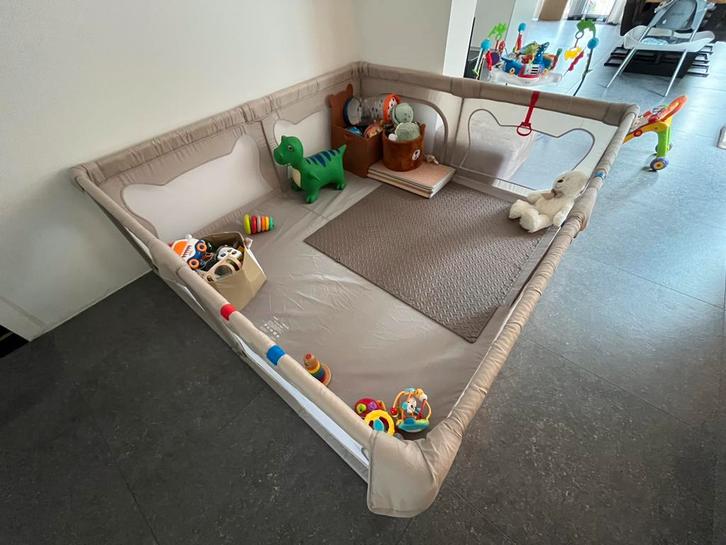 Lionello grondbox paar maanden oud, Kinderen en Baby's, Speelgoed | Speelkleden, Zo goed als nieuw, Ophalen