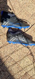 Voetbalschoenen z.g.a.n. nike 36,5, Sport en Fitness, Voetbal, Maat XS of kleiner, Ophalen of Verzenden, Zo goed als nieuw, Schoenen