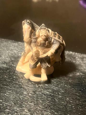 Japanse Netsuke - Samurai te Paard beschikbaar voor biedingen