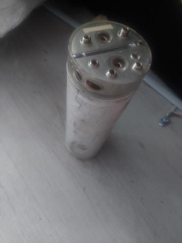 Condensor Autoversterker beschikbaar voor biedingen