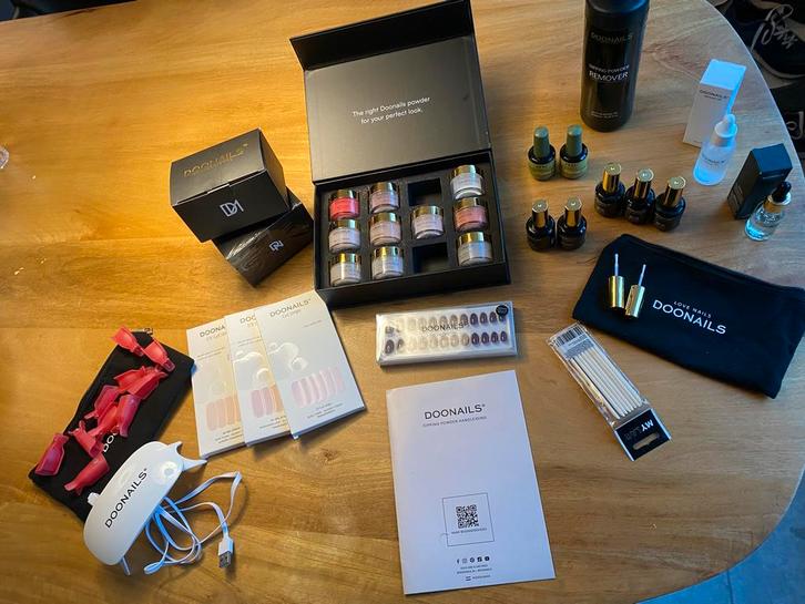 Compleet Doonails Nagel Set, Sieraden, Tassen en Uiterlijk, Uiterlijk | Cosmetica en Make-up, Zo goed als nieuw, Toebehoren, Handen en Nagels